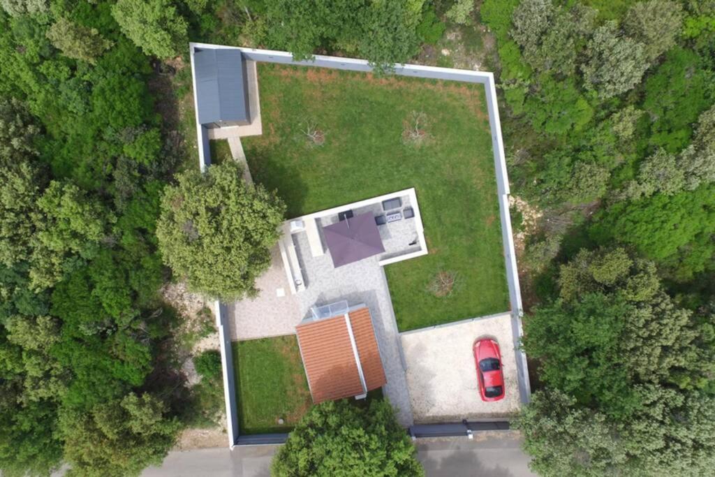 Apartment In Park Forest Soline Near The Sea Пьешчана-Увала Экстерьер фото